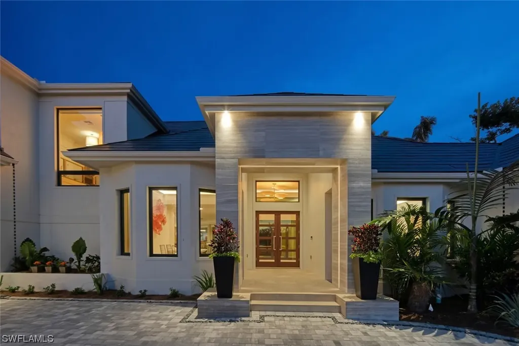 2564 Wulfert Road Sanibel FL 33957