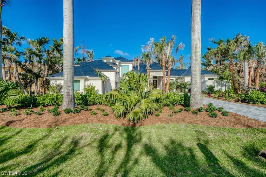 2564 Wulfert Road Sanibel FL 33957