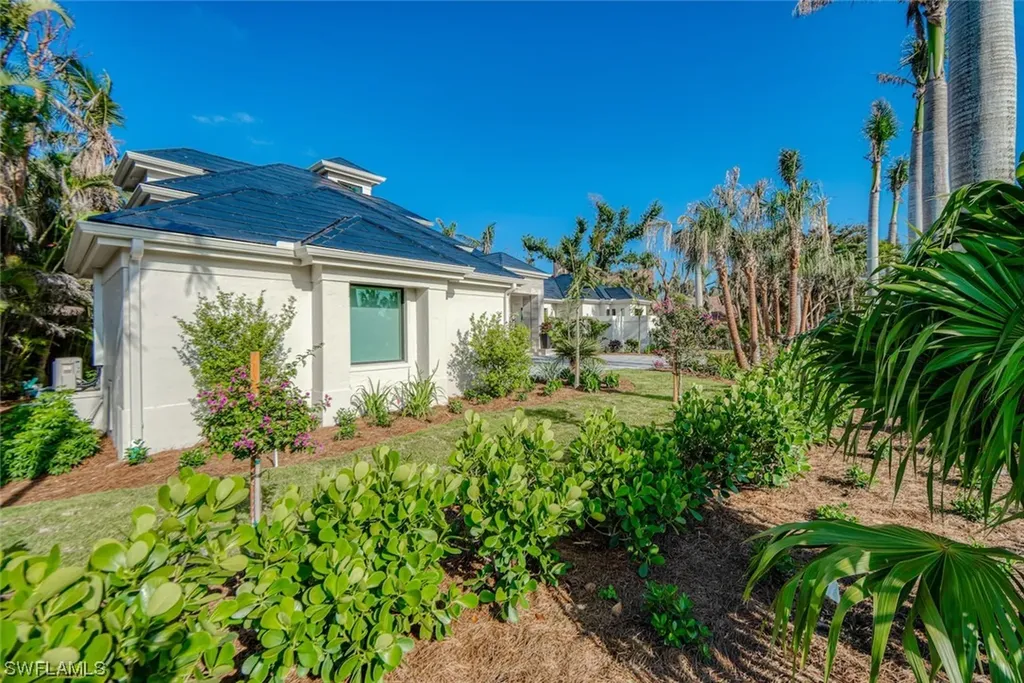 2564 Wulfert Road Sanibel FL 33957