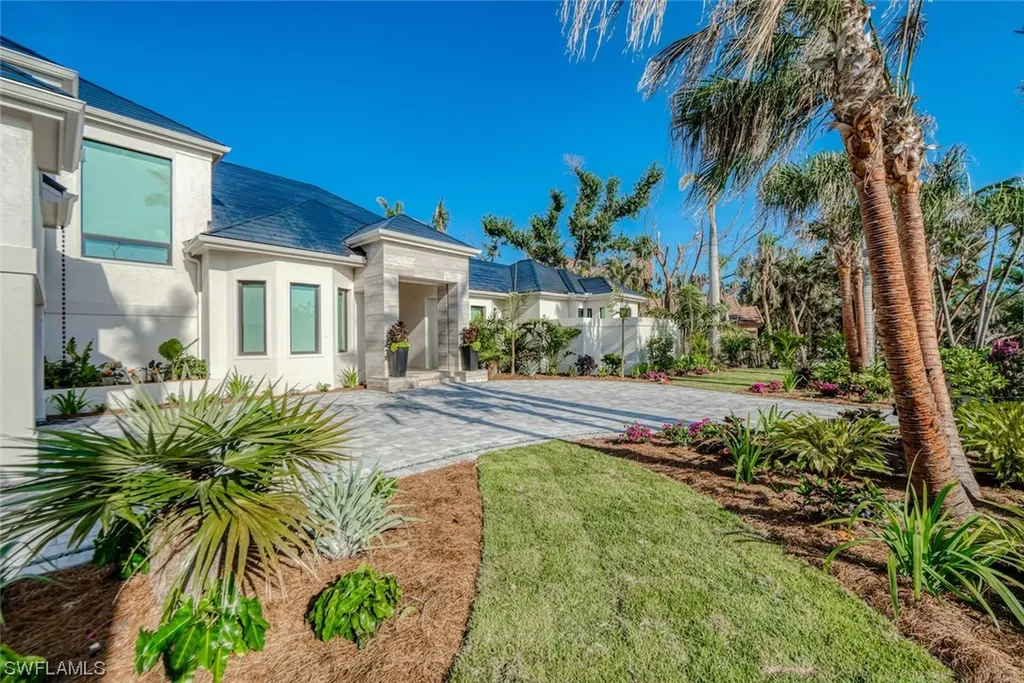 2564 Wulfert Road Sanibel FL 33957