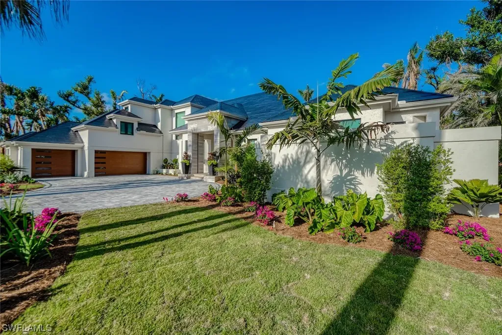 2564 Wulfert Road Sanibel FL 33957