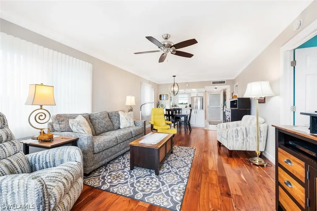 1 High Point Circle W Naples FL 34103