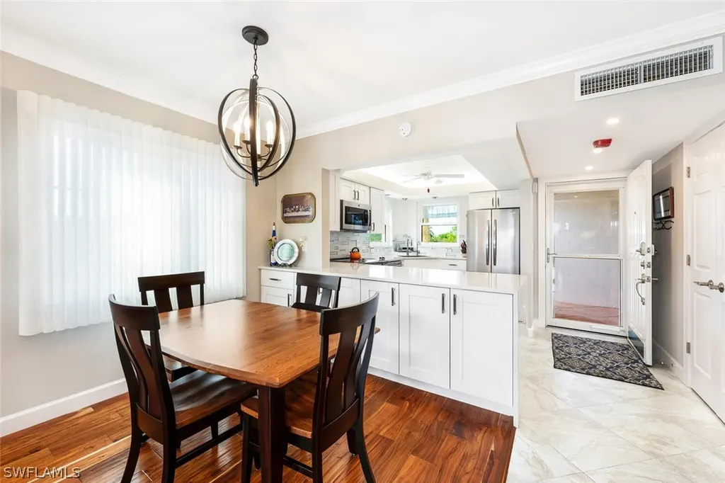 1 High Point Circle W Naples FL 34103