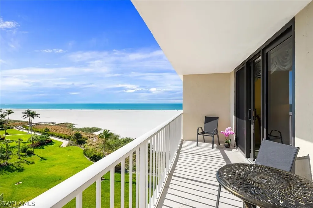 Marco Island FL, 260 Seaview Court, Unit 709