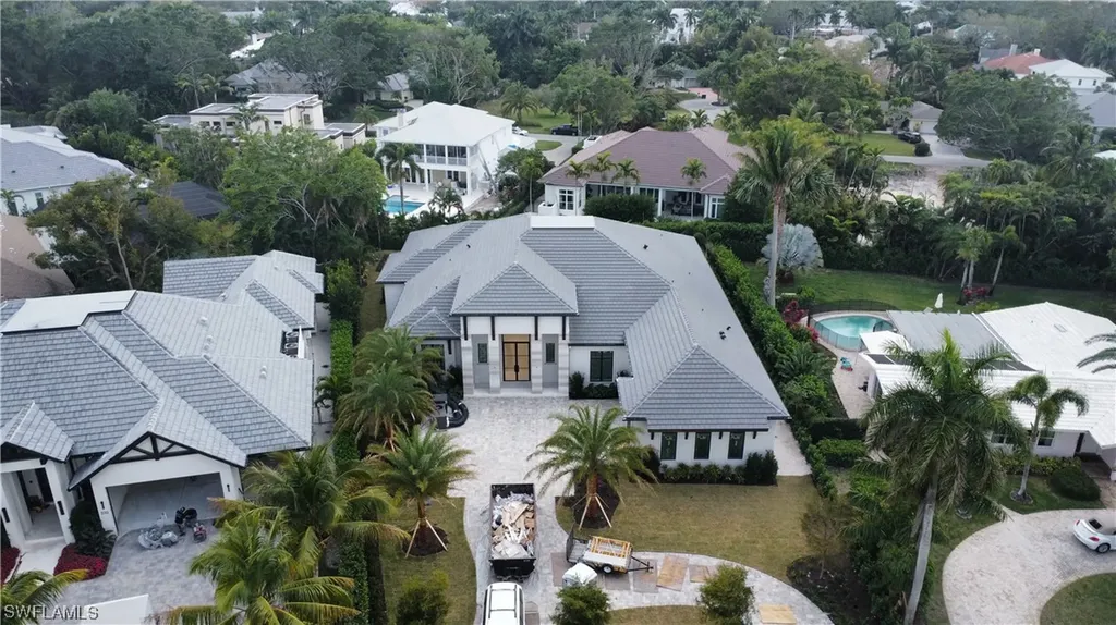 560 Rudder Road Naples FL 34102