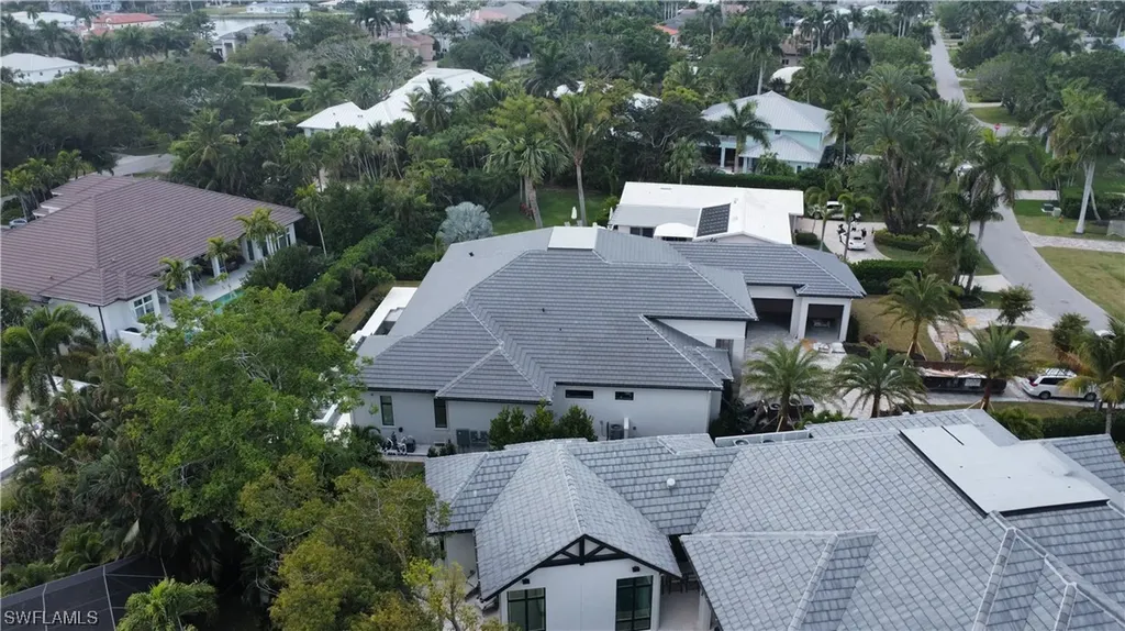 560 Rudder Road Naples FL 34102