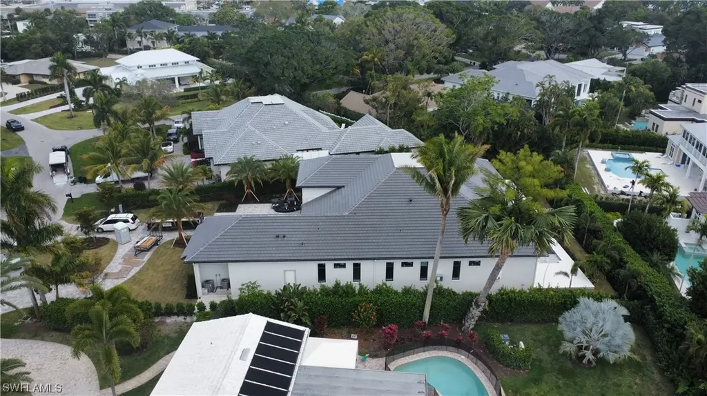 560 Rudder Road Naples FL 34102