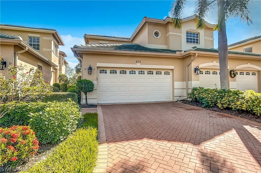 673 Vintage Reserve Circle Naples FL 34119