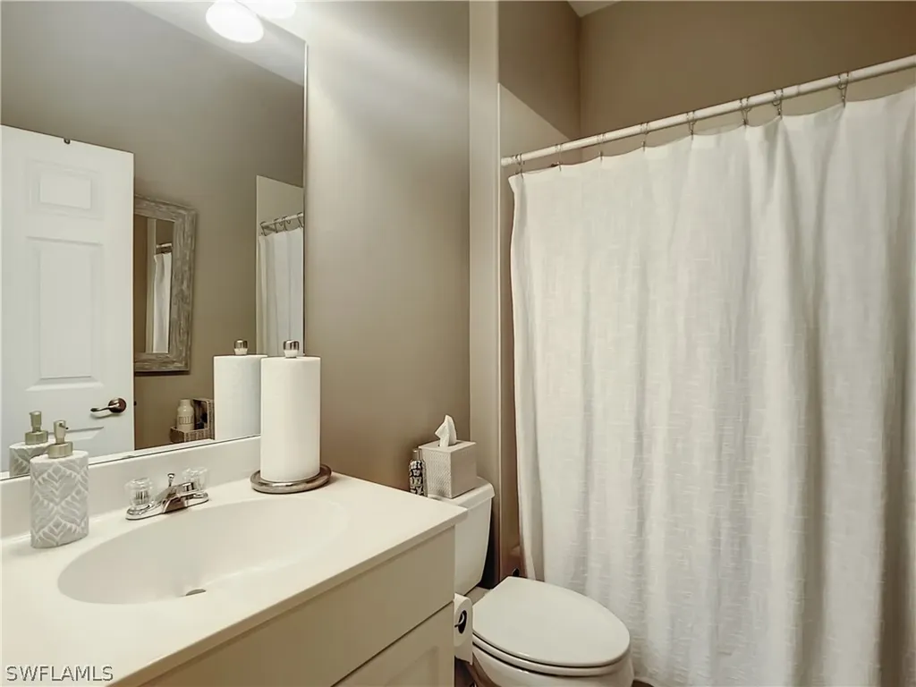 673 Vintage Reserve Circle Naples FL 34119