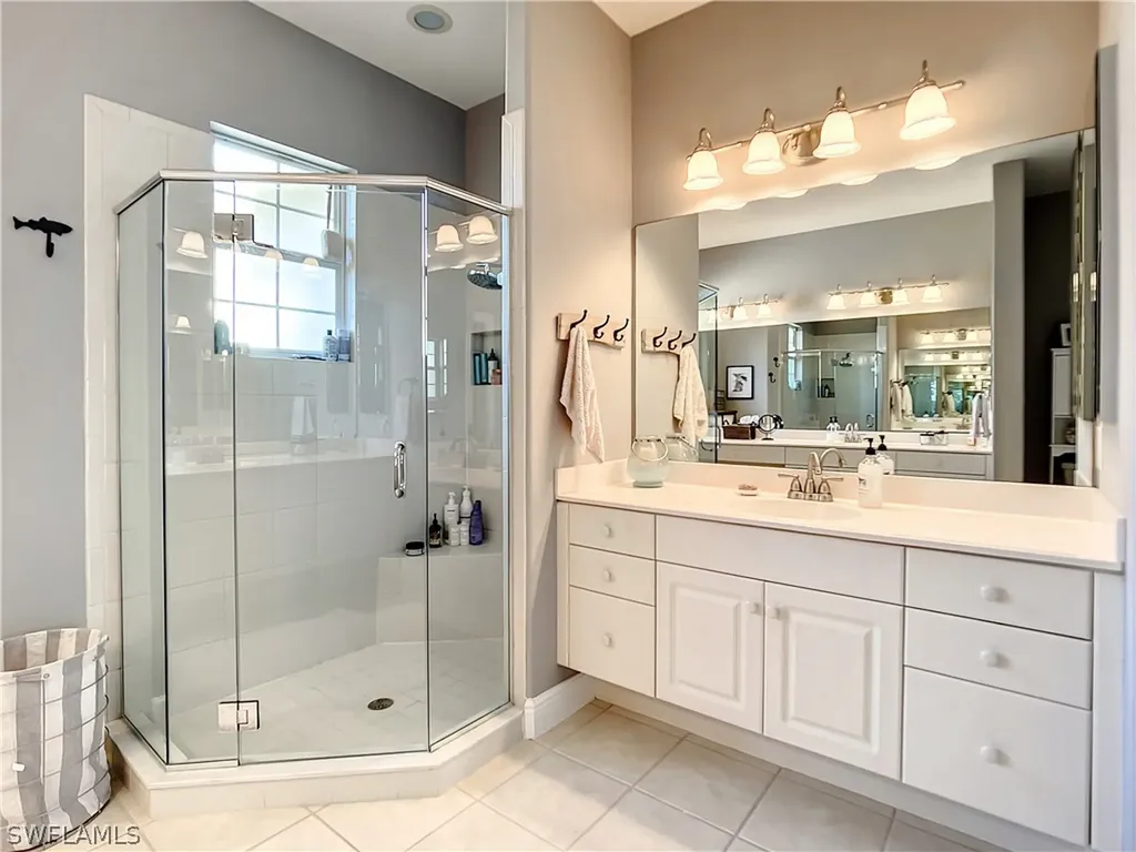 673 Vintage Reserve Circle Naples FL 34119