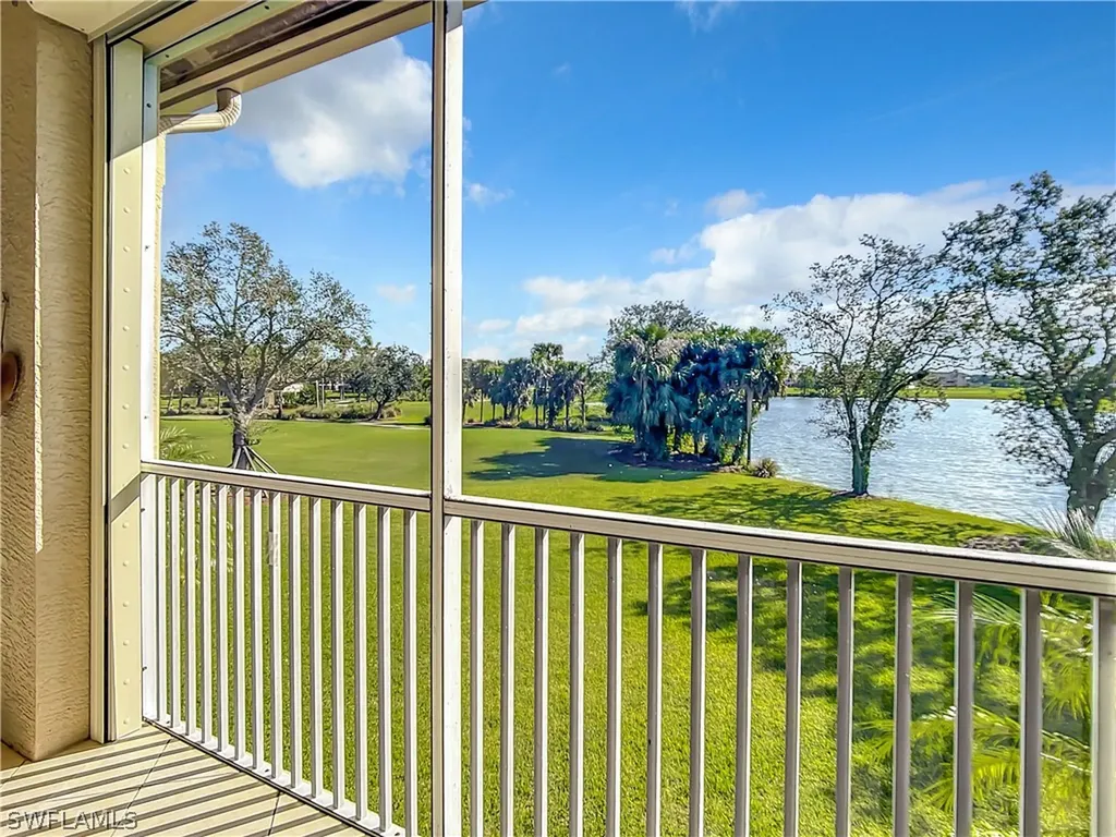 673 Vintage Reserve Circle Naples FL 34119