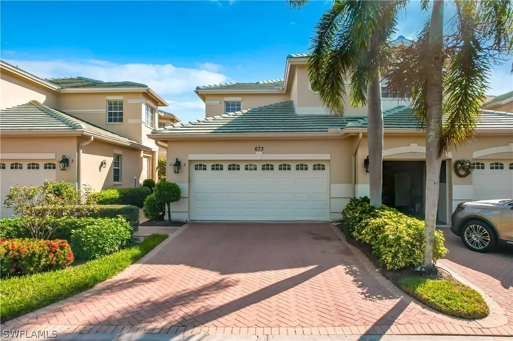 673 Vintage Reserve Circle Naples FL 34119