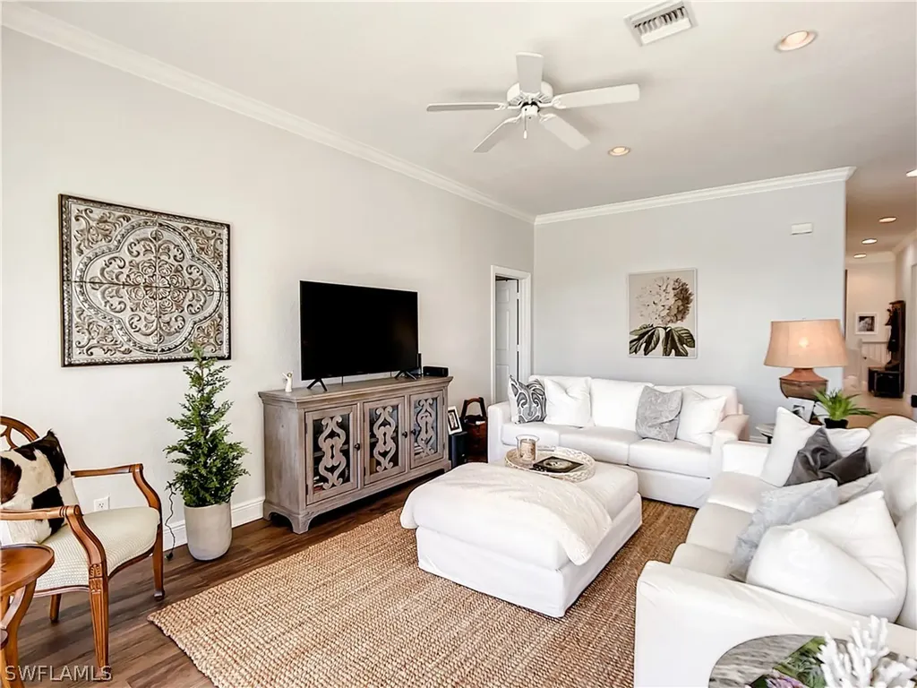 673 Vintage Reserve Circle Naples FL 34119