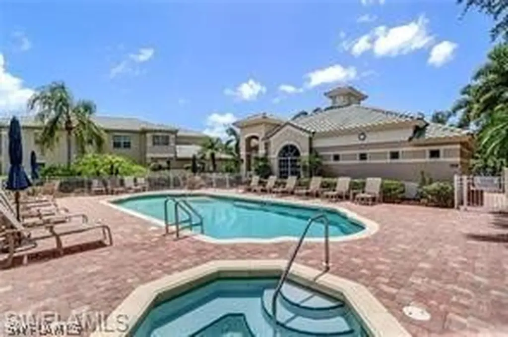 673 Vintage Reserve Circle Naples FL 34119