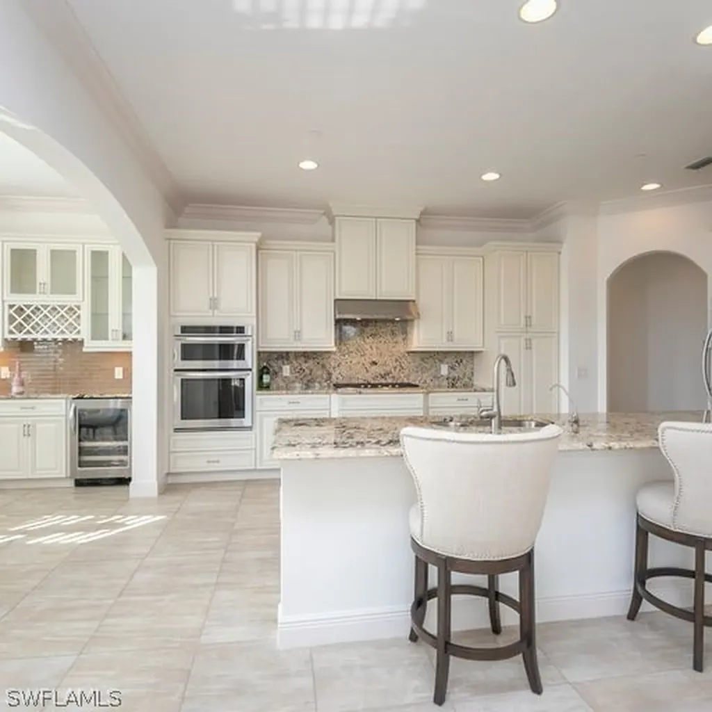 2769 Tiburon Boulevard E Naples FL 34109