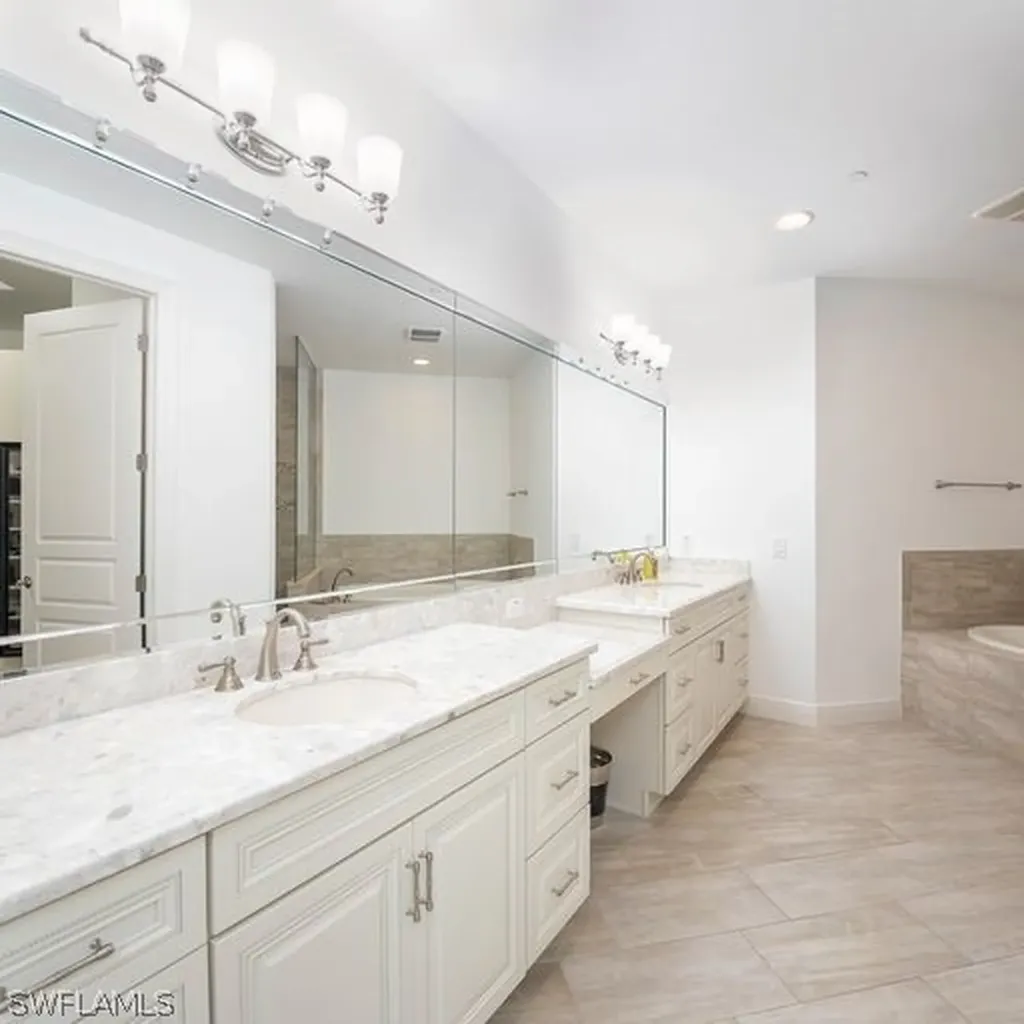 2769 Tiburon Boulevard E Naples FL 34109