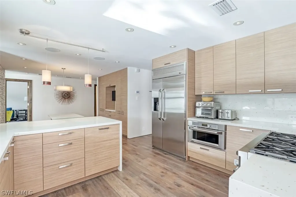 615 Carica Road Naples FL 34108
