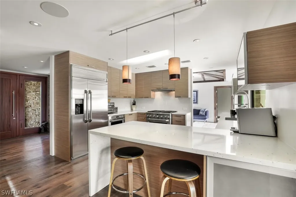 615 Carica Road Naples FL 34108