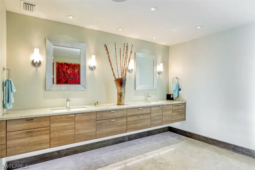 615 Carica Road Naples FL 34108