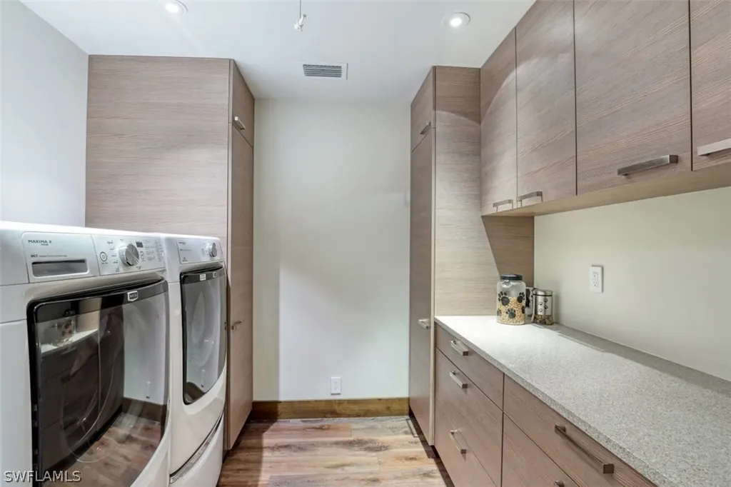 615 Carica Road Naples FL 34108