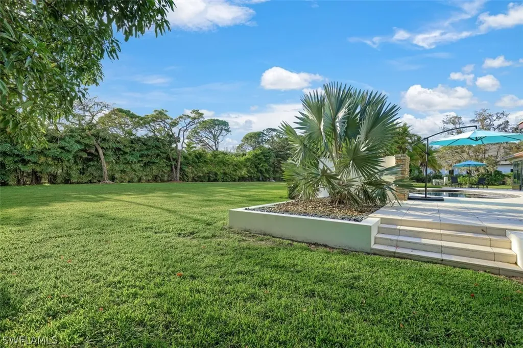 615 Carica Road Naples FL 34108