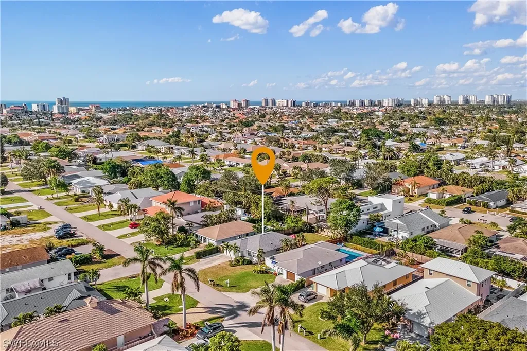 679 94th Avenue N Naples FL 34108