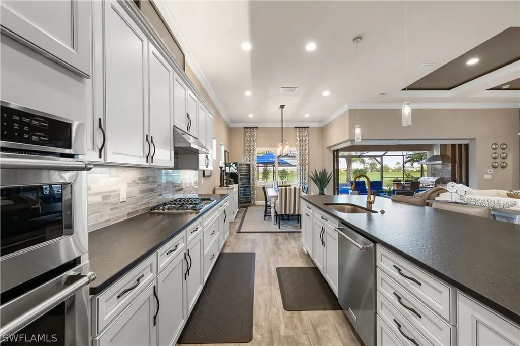 8973 Bahama Swallow Way Naples FL 34120