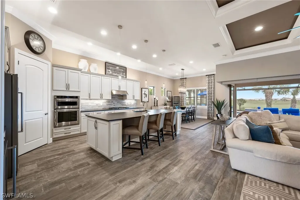 8973 Bahama Swallow Way Naples FL 34120