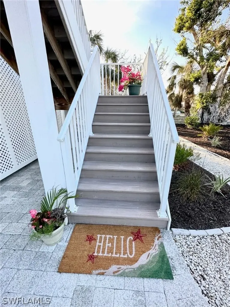 3191 Twin Lakes Lane Sanibel FL 33957