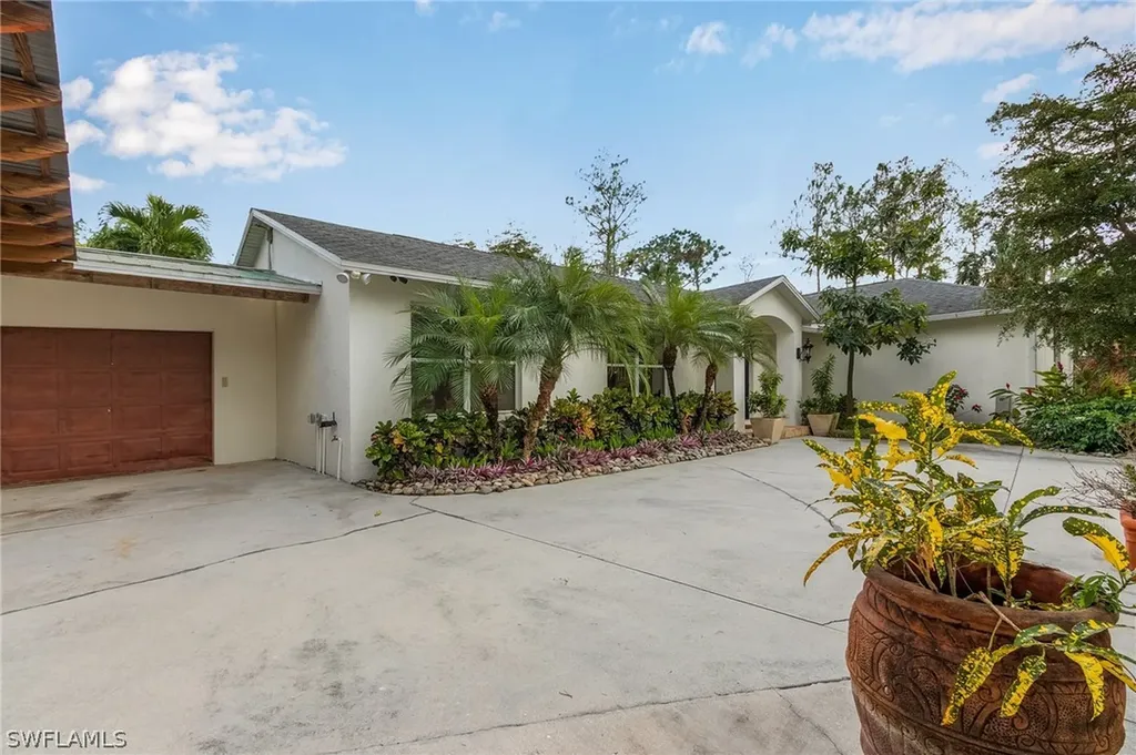 770 Logan Boulevard N Naples FL 34119