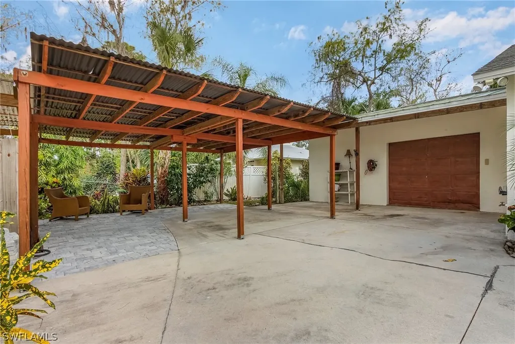 770 Logan Boulevard N Naples FL 34119