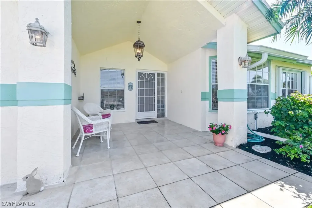 957 Charlemagne Boulevard Naples FL 34112