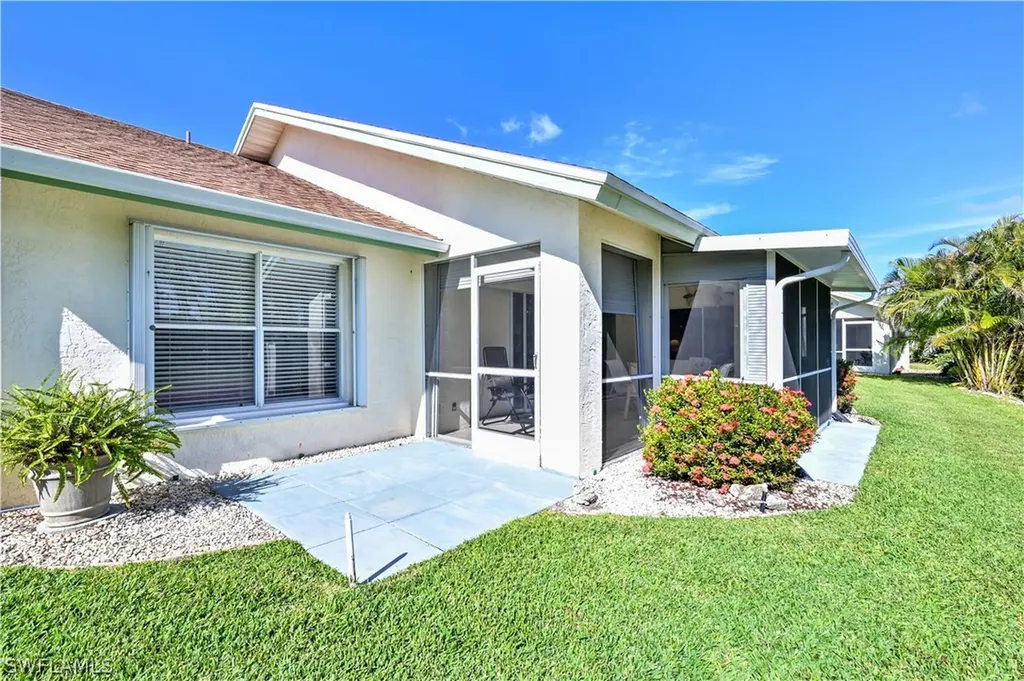 957 Charlemagne Boulevard Naples FL 34112