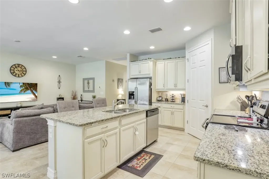 16432 Aberdeen Way Naples FL 34110