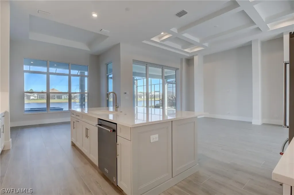 14229 Laguna Springs Lane Naples FL 34114