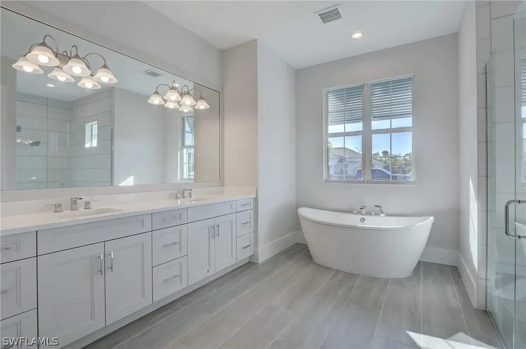 14229 Laguna Springs Lane Naples FL 34114