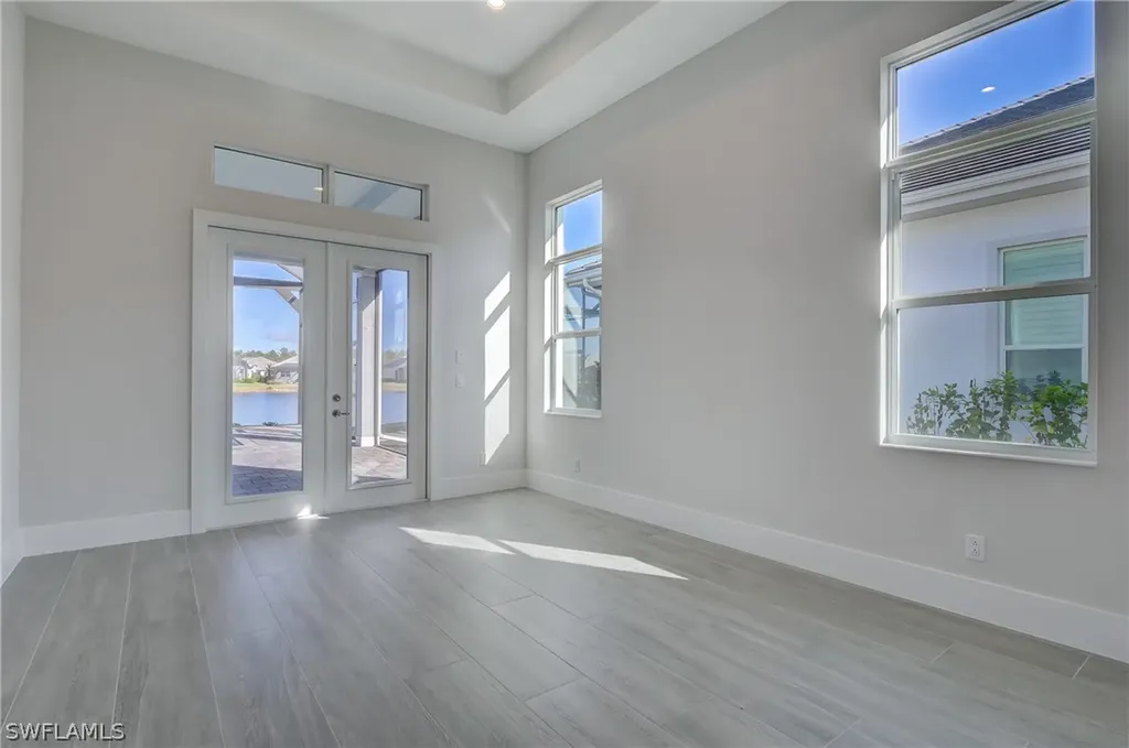 14229 Laguna Springs Lane Naples FL 34114