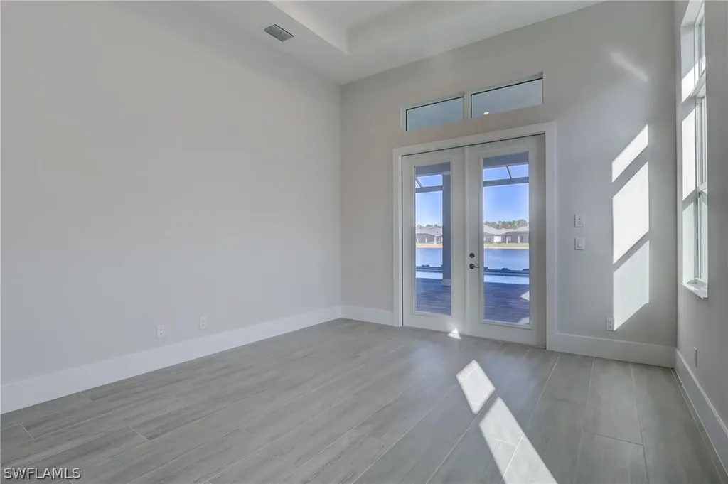 14229 Laguna Springs Lane Naples FL 34114