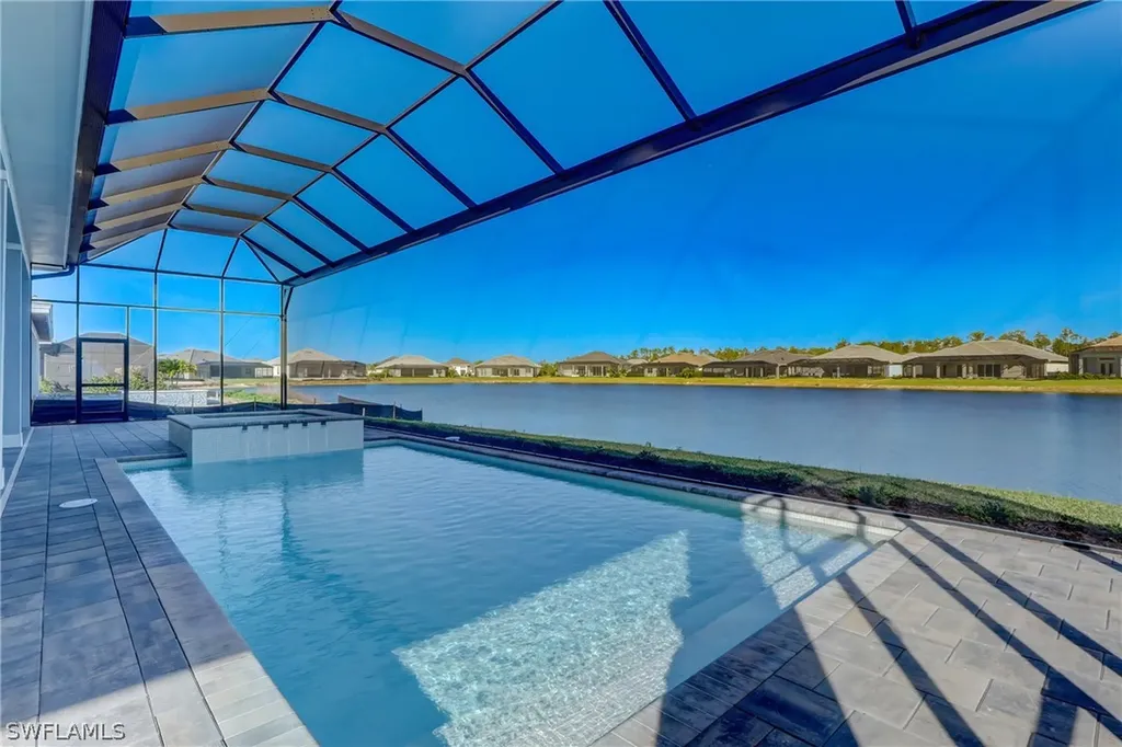 14229 Laguna Springs Lane Naples FL 34114