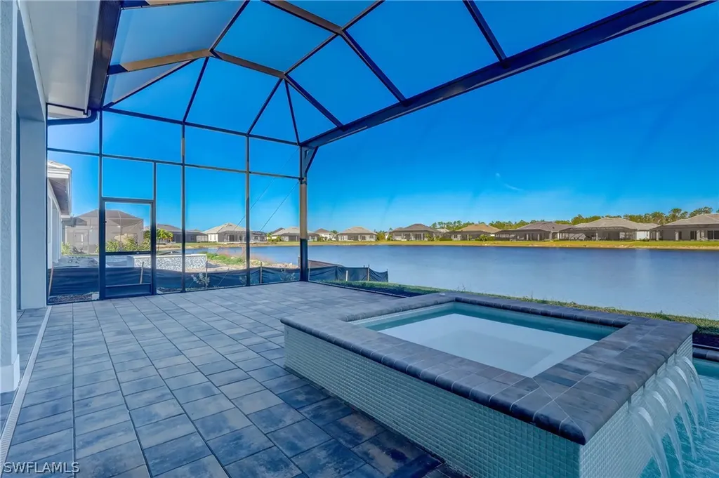 14229 Laguna Springs Lane Naples FL 34114