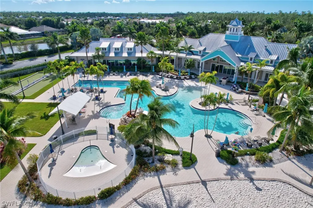 14229 Laguna Springs Lane Naples FL 34114