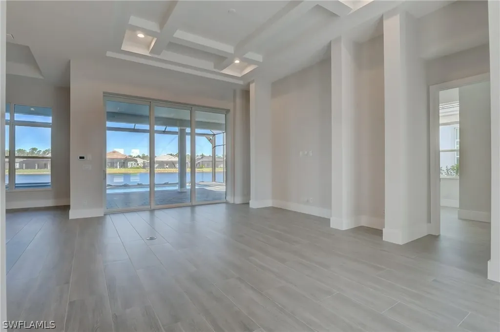 14229 Laguna Springs Lane Naples FL 34114