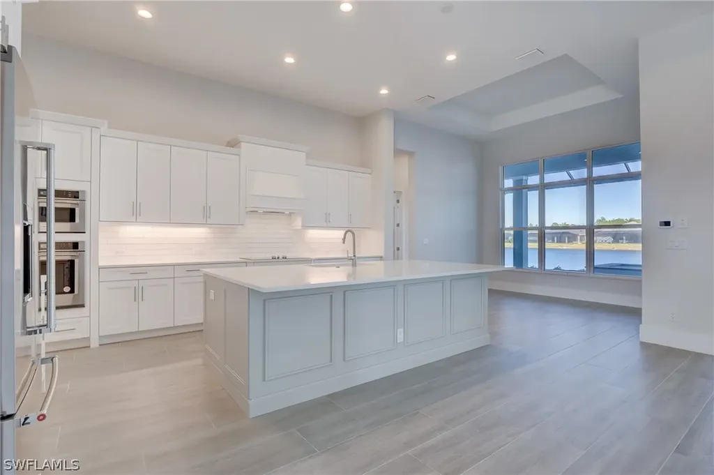 14229 Laguna Springs Lane Naples FL 34114