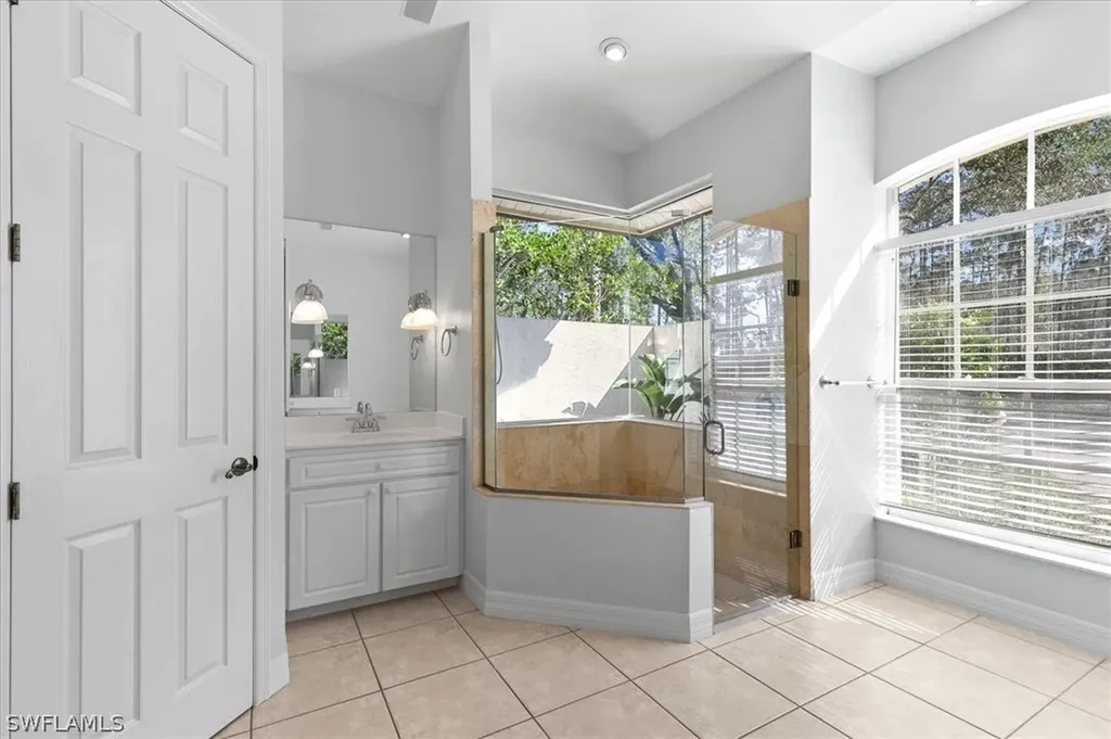 9953 Clear Lake Circle Naples FL 34109