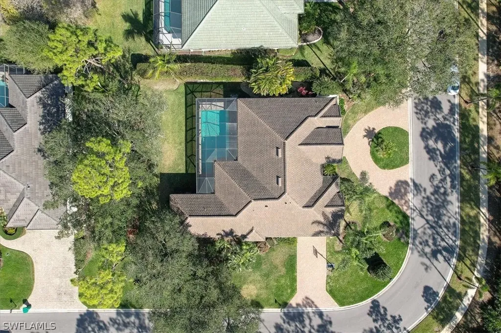 9953 Clear Lake Circle Naples FL 34109