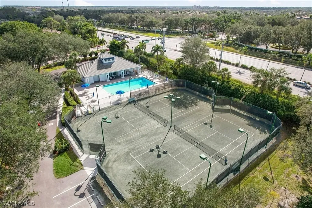 9953 Clear Lake Circle Naples FL 34109
