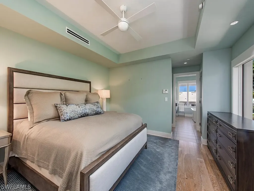 575 10th Avenue S Naples FL 34102