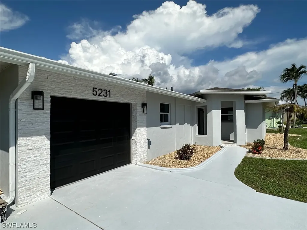 5231 Skylark Court Cape Coral FL 33904