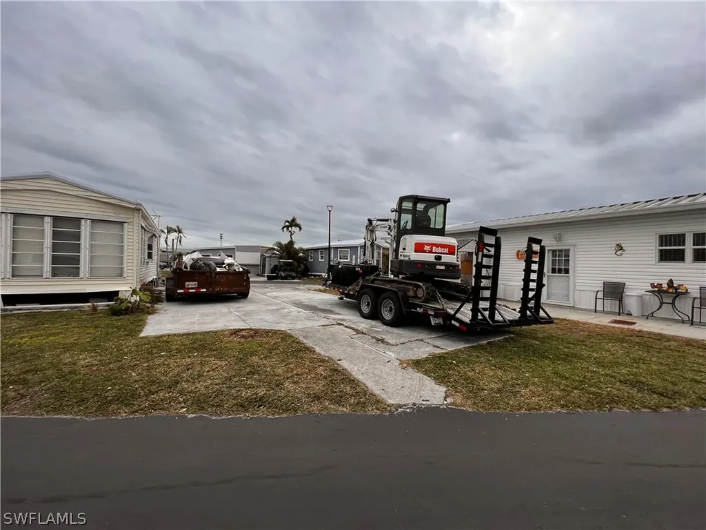 11691 Dawn Cowrie Drive Fort Myers FL 33908