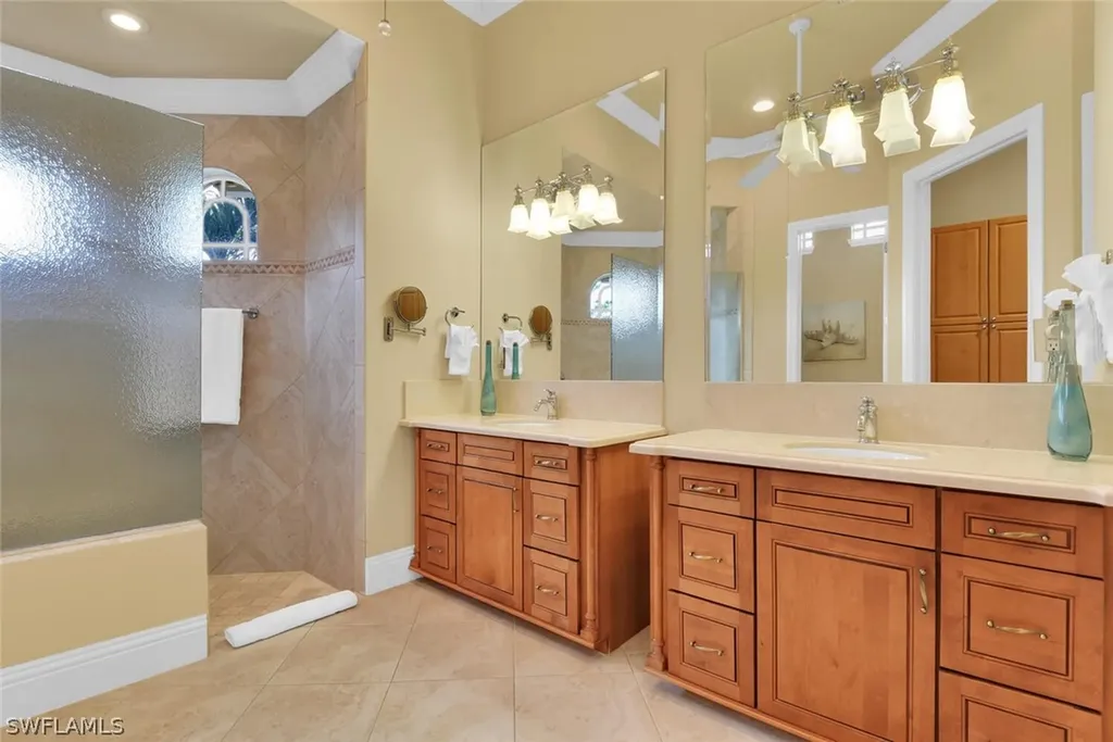 1148 Lamplighter Court Marco Island FL 34145